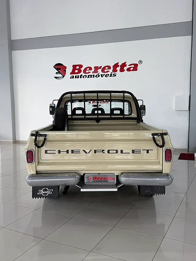 Camioneta chevrolet d10 1983-3 na Beretta Automóveis loja de carros em Criciúma