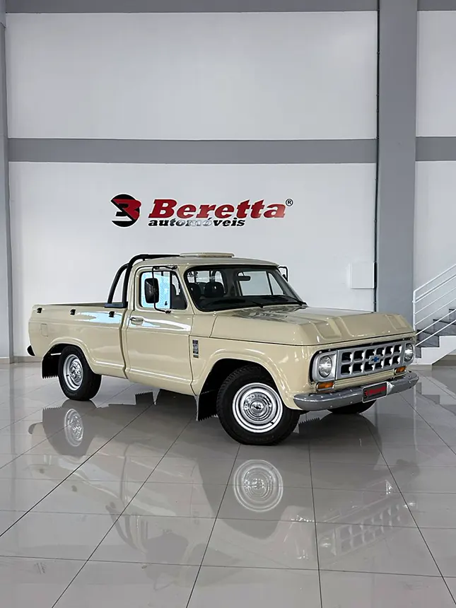 Camioneta chevrolet d10 na Beretta Automóveis em Criciúma SC