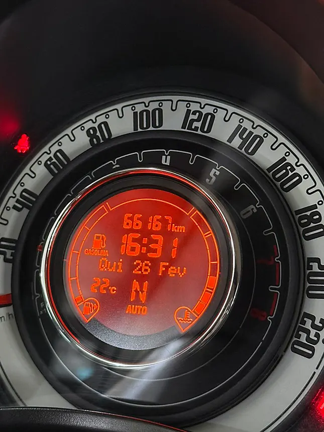 Carro fiat 500 cabrio dual 2014-10 na Beretta Automóveis em Criciúma