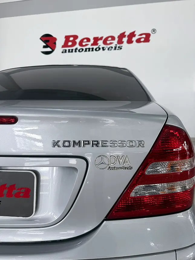 Carro mercedes benz c 180 k 2005-4 na Beretta Automóveis em Criciúma