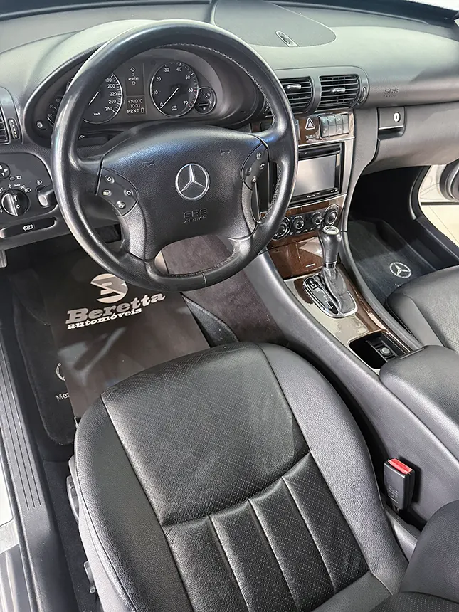 Carro mercedes benz c 180 k 2005-7 na Beretta Automóveis em Criciúma