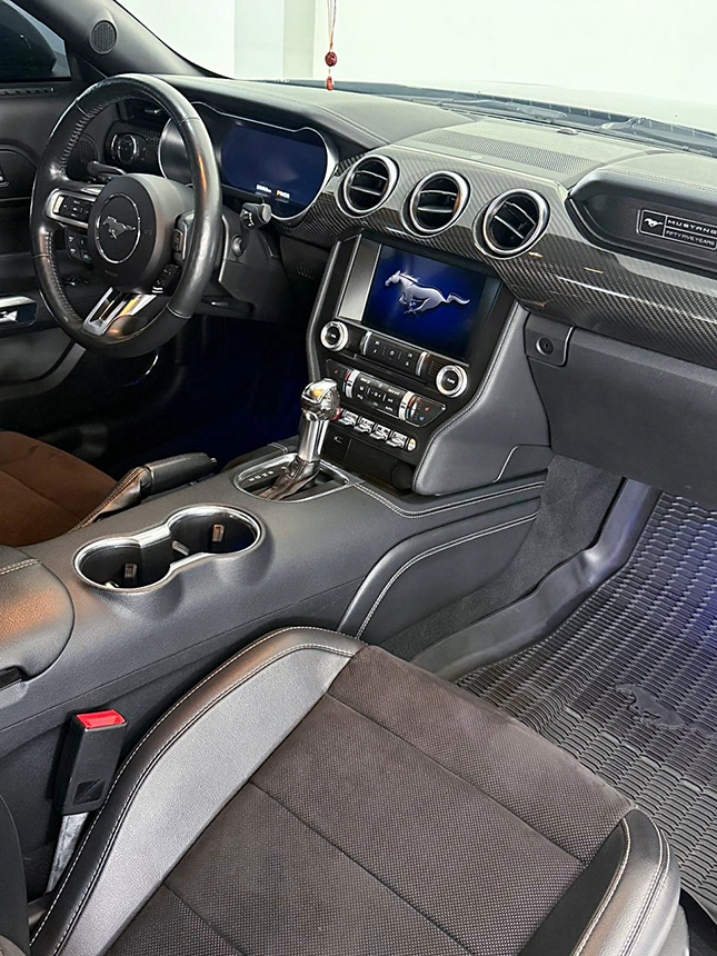 Carro ford mustang gt 2020-7 na Beretta Automóveis em Criciúma