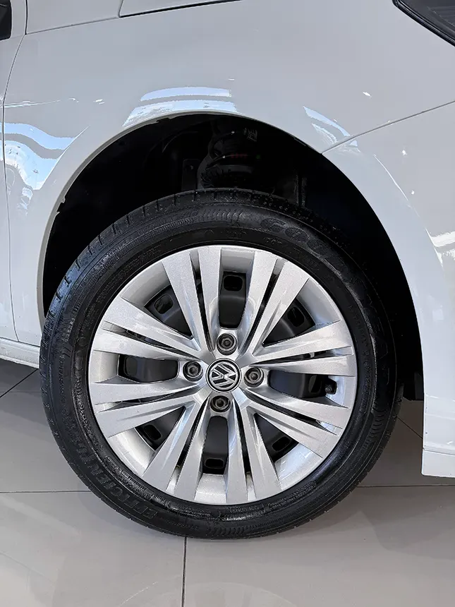 Carro volkswagen gol mpi 2023-4 na Beretta Automóveis em Criciúma