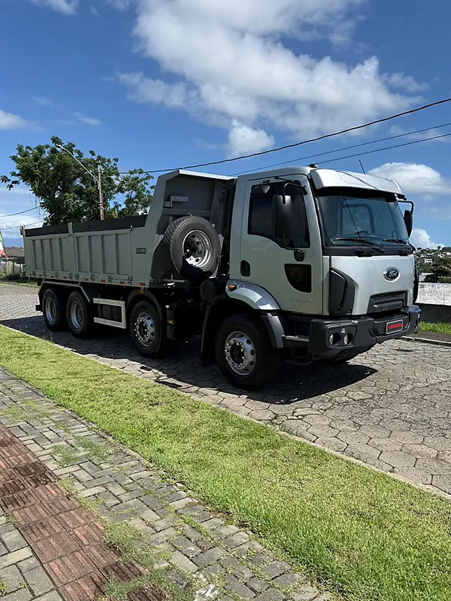 Caminhão cargo 2629 6x4 2017-3 na Beretta Automóveis em Criciúma