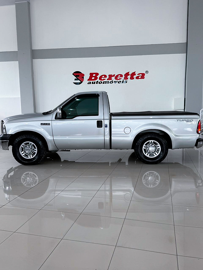 Veiculo camioneta Ford f250 xlt f22 2009-2 na Beretta Automóveis em Criciúma