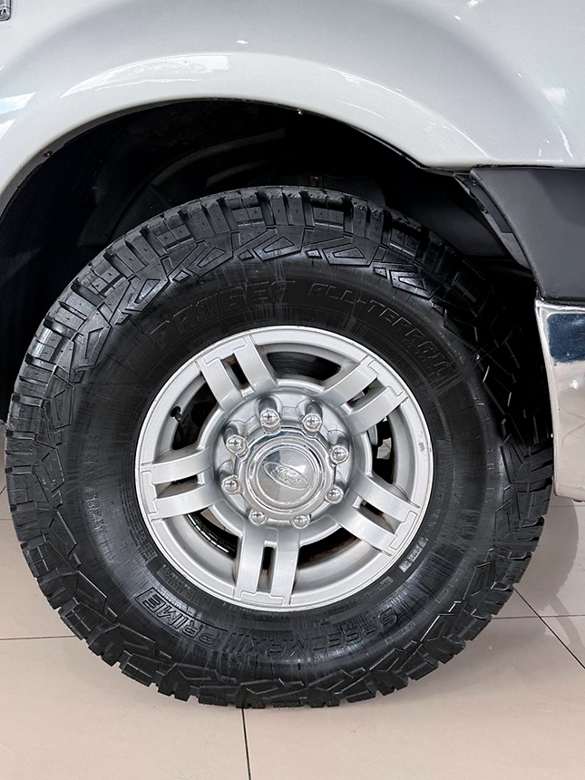 Veiculo camioneta Ford f250 xlt f22 2009-4 na Beretta Automóveis em Criciúma