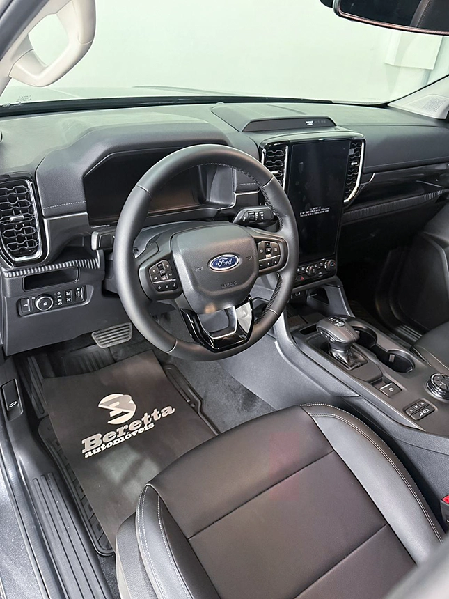 Veiculo camioneta ford ranger limited plus 2026-7 na Beretta Automóveis em Criciúma
